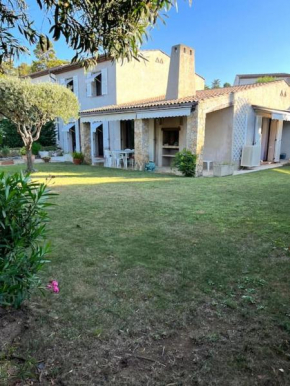 Charmante villa provençale Hauts De Vaugrenier
